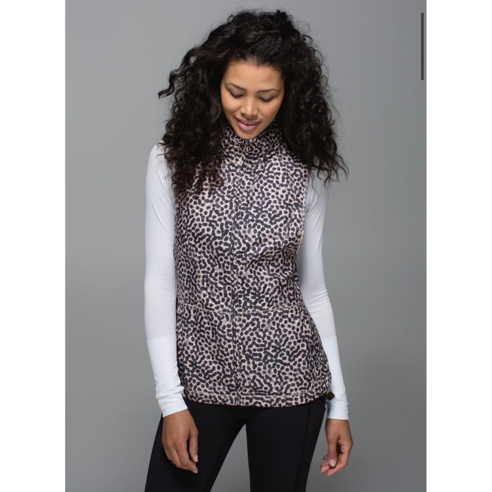 Lululemon Run For It Vest Womens 6 Dottie Tribe Print Excellent Hooded Full Zip
